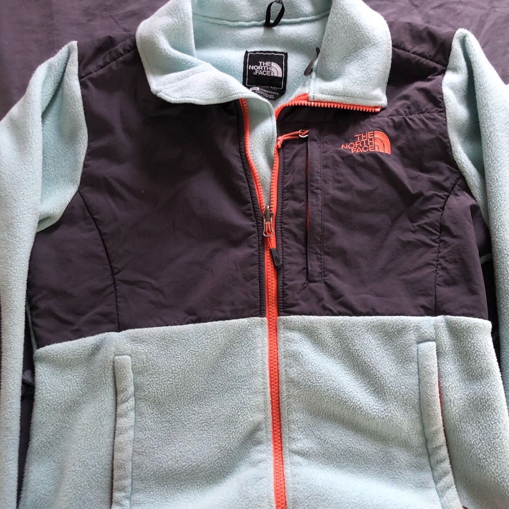 Light blue, gray with orange accents. Women M.